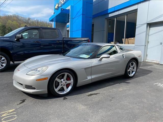 2005 Chevrolet Corvette Base in Machine Silver Metallic — front three-quarter view